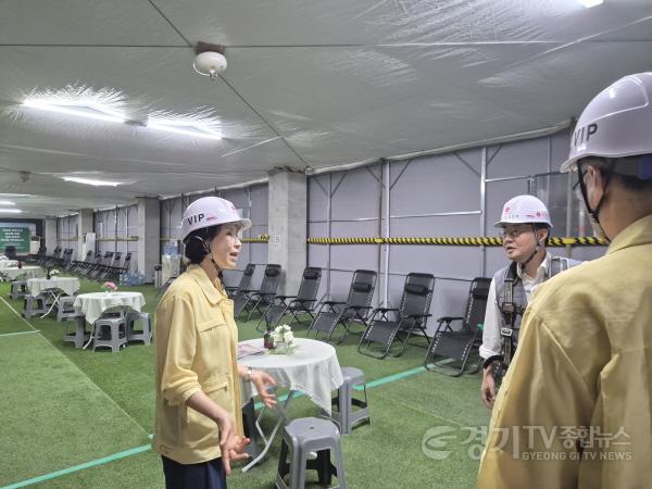 [크기변환]1.윤영미 오산시 부시장, 옥외 취약현장 찾아 폭염 대응 당부-2.jpg