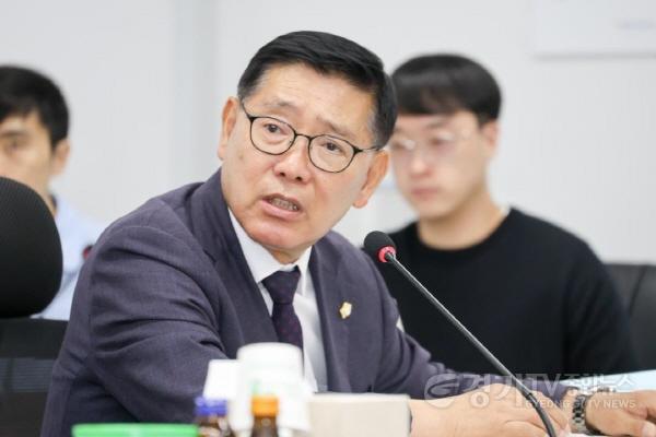 [크기변환]52aa844ebc4e2a9488ef9d65f44a281ca68fa1cabb46647b3ca4cf3eaa5aafbc.jpg