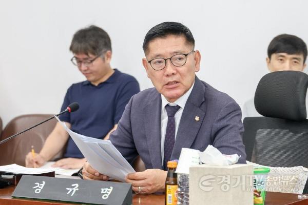 [크기변환]6225474a5203ab9630003c19a5d23358090e7edfe9f75995f4569123bfec4dee.jpg