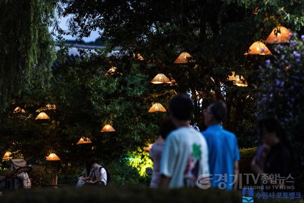 [크기변환]사진2) 2026 수원 국가유산 야행, 8월 30일까지 계속된다…수원 국가유산 야행 전격 연장.jpg