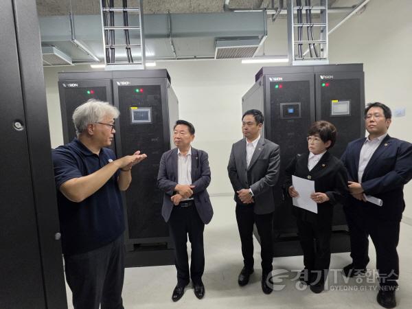 [크기변환]경기도의회 국민의힘, 경기도 AI데이터센터 현장 방문2.jpg
