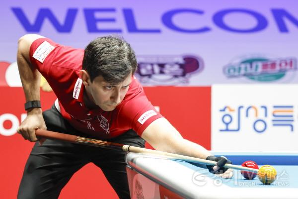 [크기변환]1-3. PBA 팀리그 화성특례시 TOUR 2026-2027 2라운드에 출전한 선수가 경기를 펼치고 있다.jpg