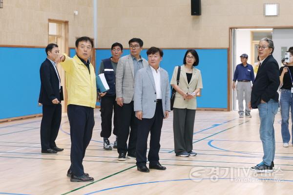 [크기변환]260818 남종섭 의장, 9월 개교 앞둔 용인 기흥중학교 현장점검 (4).jpg