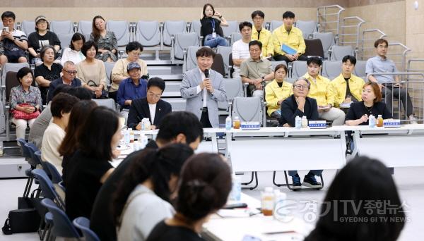 [크기변환]260818 남종섭 의장, 9월 개교 앞둔 용인 기흥중학교 현장점검 (1).jpg