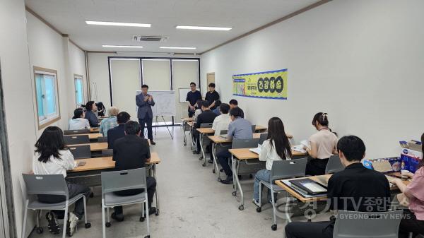 [크기변환]5. 용인특례시는 주거환경개선사업 정비계획안에 주민 의견을 반영하기 위해 주민간담회를 진행했다. 마북1구역 간담회 모습.jpg