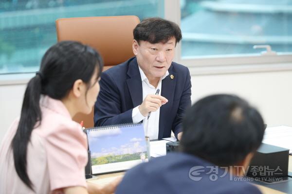 [크기변환]260824_남종섭_의장__소상공인연합회와_현장_지원_방안_논의_(1).jpg
