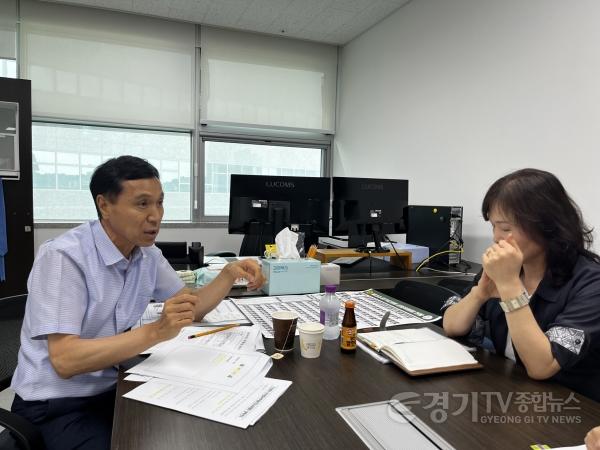 [크기변환]260825_이건한_의원__시범사업_넘어_경기형_유보통합_구축_주문.jpg