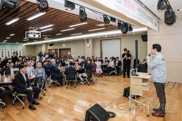 [크기변환]6-2. 이상일 용인특례시장이 25일 열린 2026년 - 한농연·한여농 한마음대회에서 축사를 하고 있다.jpg