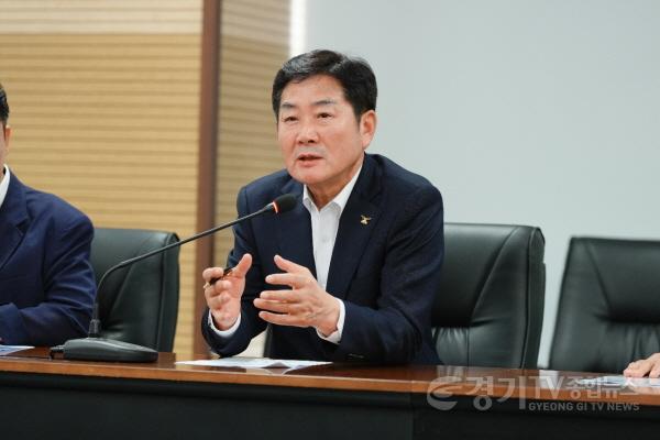 [크기변환]조용호 오산시장, 국토교통부 대광위 교통현안 건의(2026.8.25.)-2.JPG