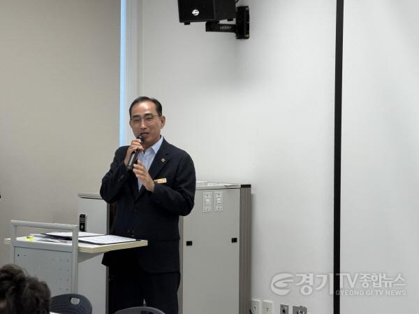 [크기변환]260826_기획재정위원회_김창식_위원장__평화·안보_역사자원_보존·활용_토론회_참석_(1).jpg