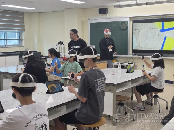 [크기변환]경기문화재단 청소년 VR 그래피티 프로젝트 _그래피티 시티 랩_ (1).jpg