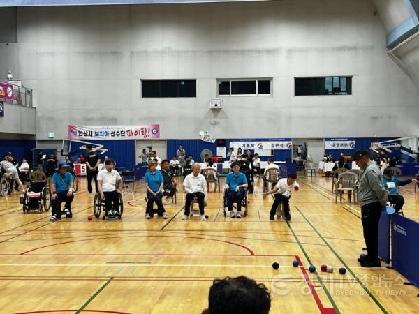 [크기변환]2.오산시 선수단, 경기도장애인생활체육대회서 메달 15개 획득-보치아.jpg