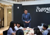 [크기변환](0813)[홍보담당관]주민 생활현안 직접 챙긴다… 남양주시, 진건읍 ‘현장시장실’서 주민과 소통(사진1).jpg
