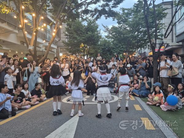 [크기변환]5-2. 용인특례시는 8월 28일부터 30일까지 기흥구 보정동 카페커리에서 ’2026 보카 썸머 맥주축제 골목길 테라스 브루어리‘를 개최했다.jpg