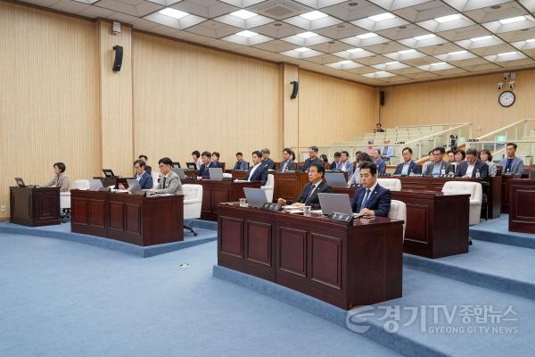 [크기변환]260901 제244회 안성시의회 제1차 정례회 개회 (3).jpg