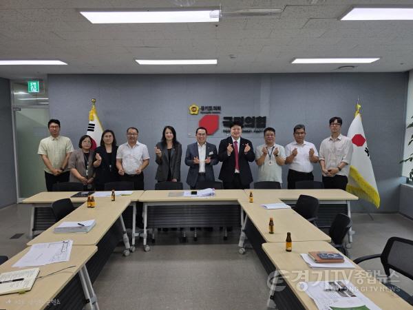 [크기변환]260902_이오수_의원__광교_이의8_초·중등_복합학교_건립_제9차_간담회...방음벽·조경면적_해법_집중_점검.jpg