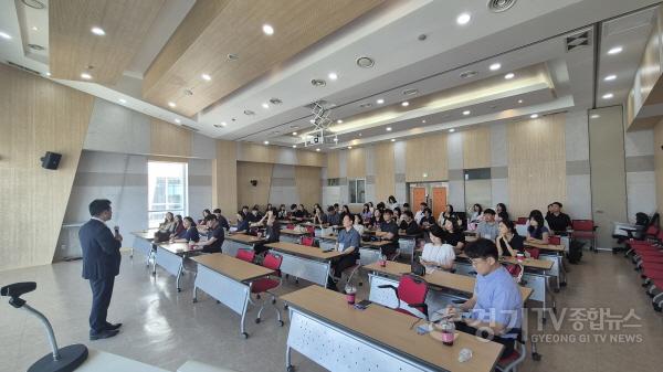 [크기변환]260903_경기도교육청__도내_31개_시군_진로체험지원센터와_벽깨고_진로교육_대전환_시동(진로직업교육과)_사진2.jpg
