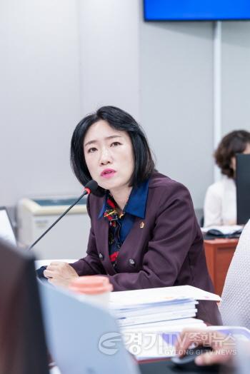 [크기변환]260908_이혜원_의원__내년도_도비_보조율_최대_30_사업에도_같은_원칙_적용하나.._(2).jpg