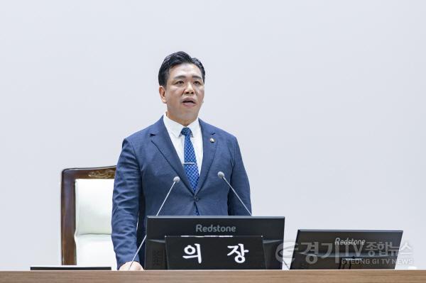 [크기변환]1.이계철의장 본회의 진행 모습1.jpg