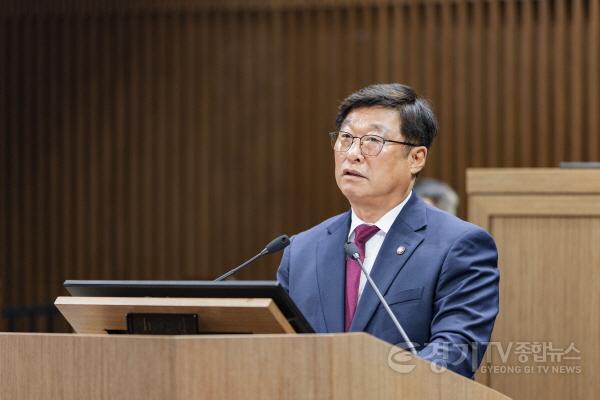[크기변환]7.오문섭 의원 시정질문 모습.jpg