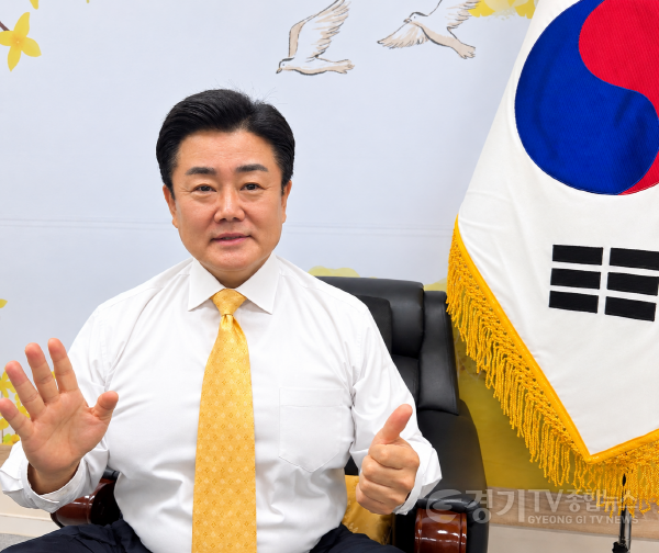 [크기변환]사진(백경열 사무처장 6연패 다짐).png
