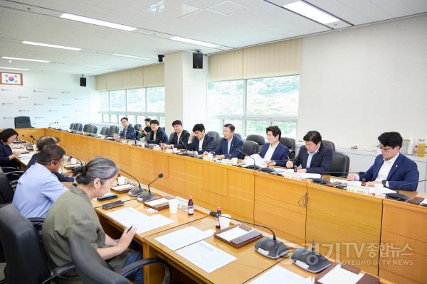 [크기변환]20260908 중소기업 지원 조례 개정 위한 기업인단체 간담회(2).jpg