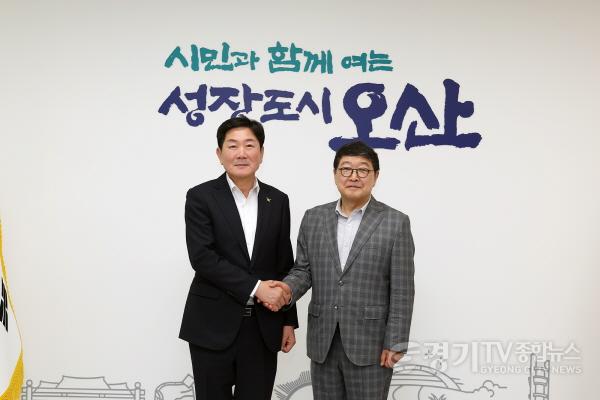 [크기변환]2.조용호 오산시장, KD운송그룹에 광역버스 증차 요청-2.JPG