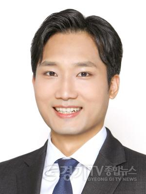 [크기변환]신민욱 의원.jpg