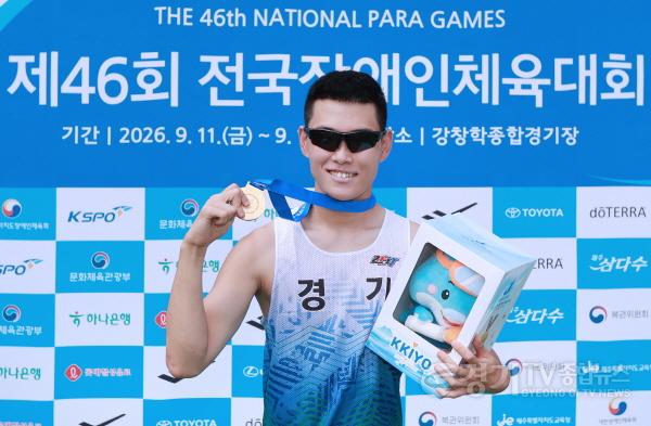 [크기변환]사본 -260912_제46회 전국장애인체전_육상_박병규 금메달 114A0308.jpg