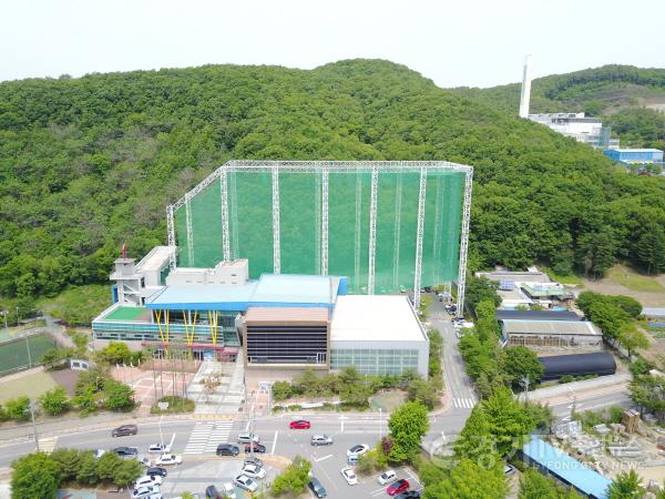 [크기변환][보도자료 사진] 용인시민체육센터 수영장, 새 단장 마치고 9월 14일 재개관.JPG