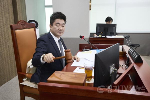 [크기변환]260916_장한별_운영위원장__“의회의_정당한_출석_요구에_집행부는_책임_있게_응해야”.jpg