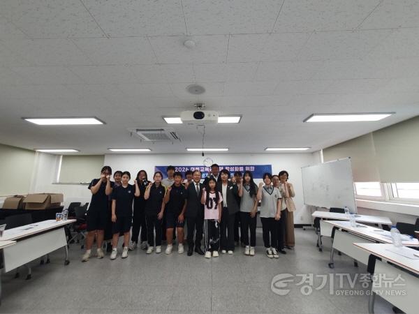 [크기변환]260916 안성시의회, 청소년 정책제안에 귀 기울여 (1).jpg