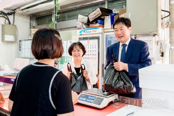 [크기변환]오산시, 오색시장서 첫 장보기 행사-2.jpg