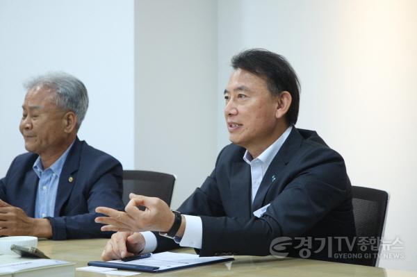[크기변환](0918)[농생명정책과]최현덕 남양주시장, 농업인단체장과 첫 간담회…현장 목소리 청취(사진2).jpg