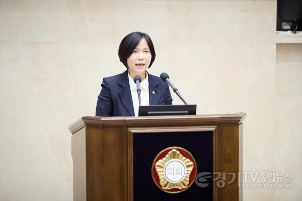 [크기변환]20260918 제306회 제1차 정례회 제3차 본회의-시정질문2.신현녀 의원(3).jpg