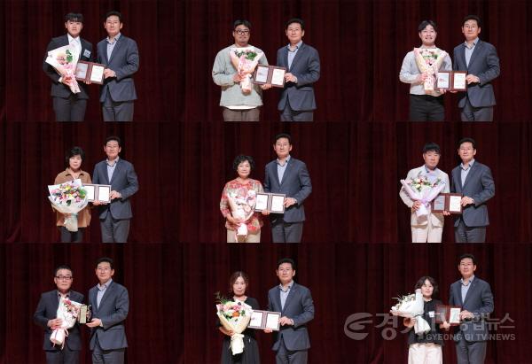 [크기변환]9-4. 이상일 시장이 28일 시청 에이스홀에서 수상자들과 기념사진을 찍고 있다.jpg