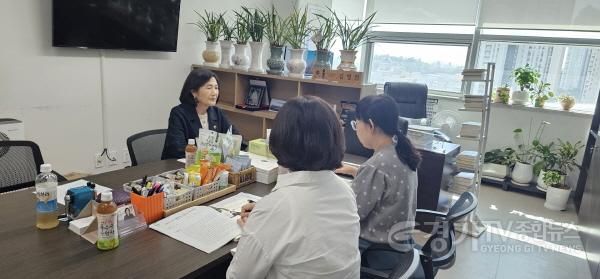 [크기변환]260929_김영희_의원__어르신_문화·여가활동_지원_제도_마련_모색_(1).jpg