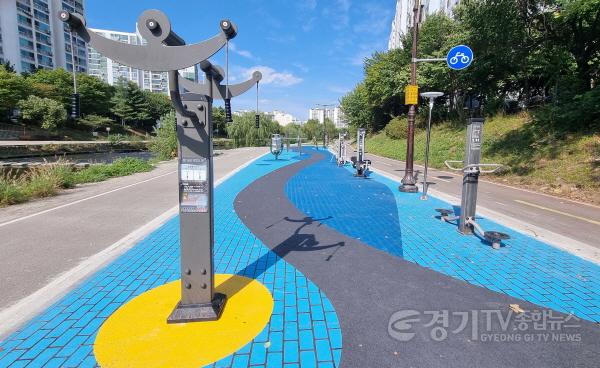 [크기변환]7. 수지구는 29일 죽전동 탄천 일원의 산책로와 운동시설 정비를 마쳤다.jpg