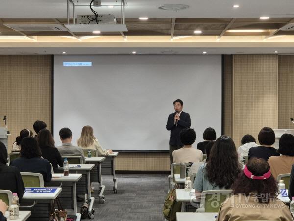 [크기변환]윤일영 의원_2026년 마을만들기 역량강화 교육 참석.jpg