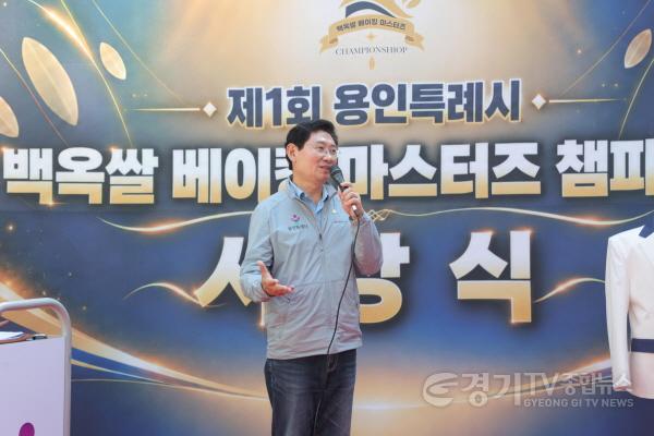 [크기변환]4-3. 4일 상상의 숲에서 이상일 시장이 조아용푸드 페스타 개최를 축하하고 있다.JPG