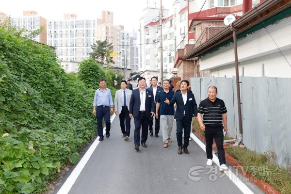 [크기변환]1 취임 100일 맞은 성수석 이천시장 특집 인터뷰 8.jpg