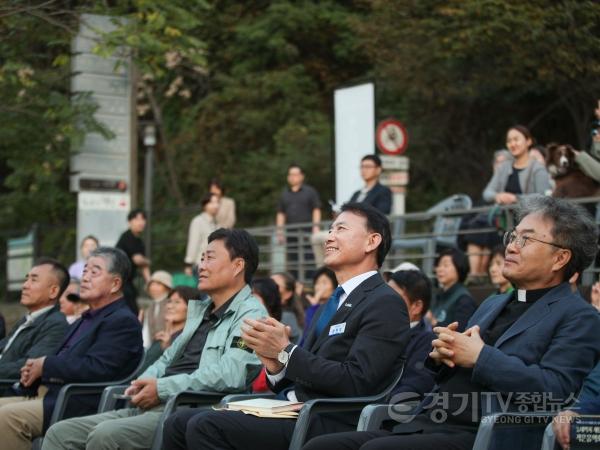 [크기변환](1008)[관광유산과]‘능내역 다시 출발’…남양주시, 능내역 새단장 기념 음악회 개최(사진3).jpg