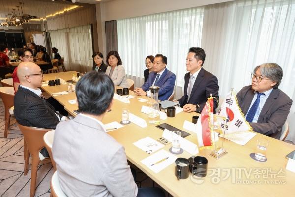 [크기변환]1-3. 이재준 수원특례시장, 아시아 혁신 허브 싱가포르에서 ‘첨단과학연구도시 수원’ 알렸다.jpg