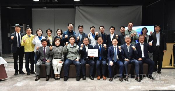 [크기변환]261016_경기도의회_경기도청_예산결산특별위원회__시군_재정상황_확인을_위한_현장방문_실시.jpg