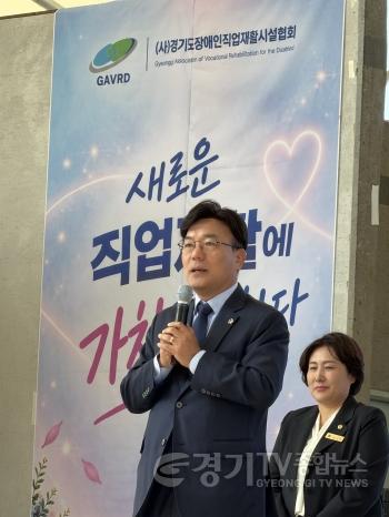 [크기변환]261019_최만식_의원__“장애인_근로자의_손끝에서_재능이_제품으로”_직업재활_기회_확대_강조.jpg