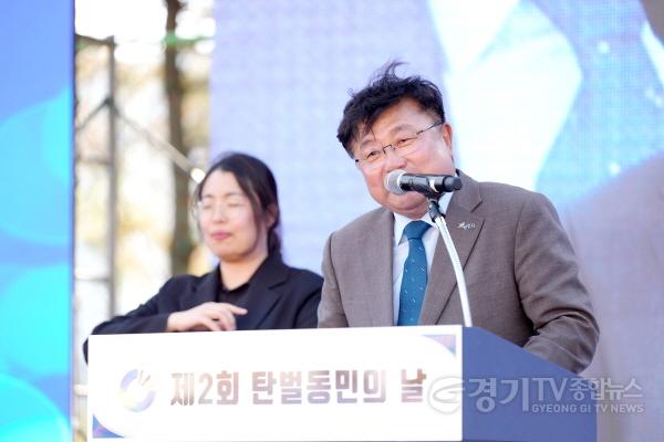 [크기변환]광주시 탄벌동, 제2회 동민의 날 개최…주민 800여 명 참여 (1).jpg