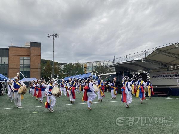 [크기변환]7-2. 24일 용인특례시 수지구 상현3동에서 독바위 줄다리기 대회가 열렸다.jpg