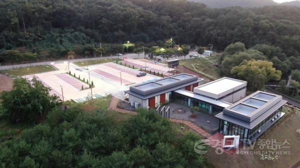 [크기변환]1 (회계과) 안성시, 경기도건축문화상서 공공건축물 3곳 수상 ‘쾌거’(금북정맥탐방안내소).jpg