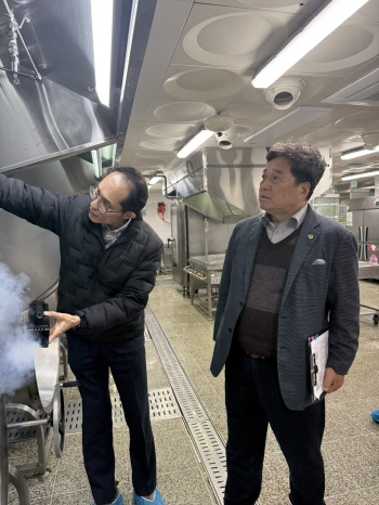 [경기티비종합뉴스] 경기도의회 교육기획위원회 김호겸 의원 ,학교급식실 환기설비 개선은 학생과 급식노동자의 안전과 건강권에 초점을 두어야 한다