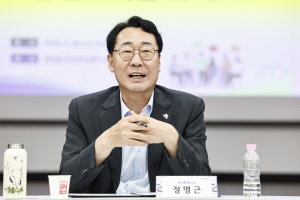 [경기티비종합뉴스] 화성특례시 정명근 시장, ‘시민협치 동행기획단 회의’ 개최... 시민이 정책 기획부터 실행까지 직접 참여